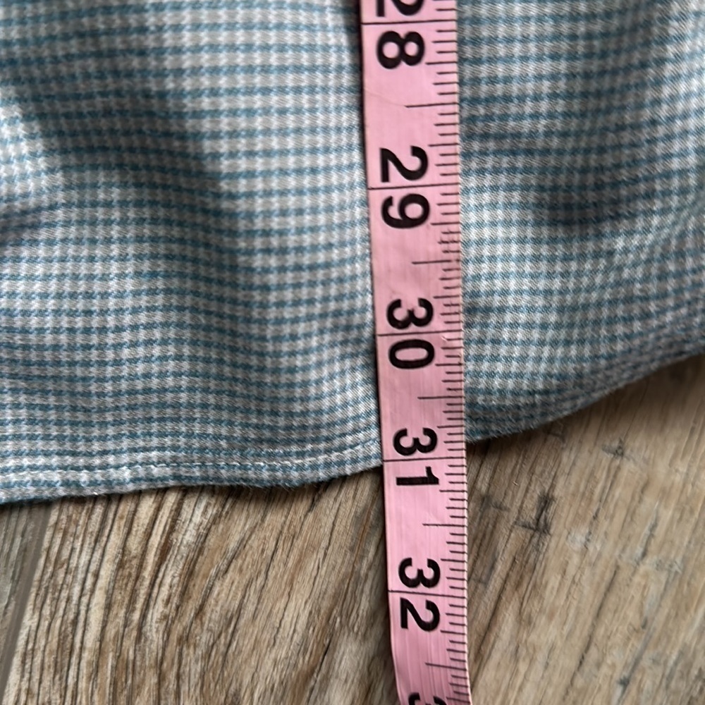 Patagonia shirt Men's size Medium light blue white herringbone plaid button up - Picture 8 of 9